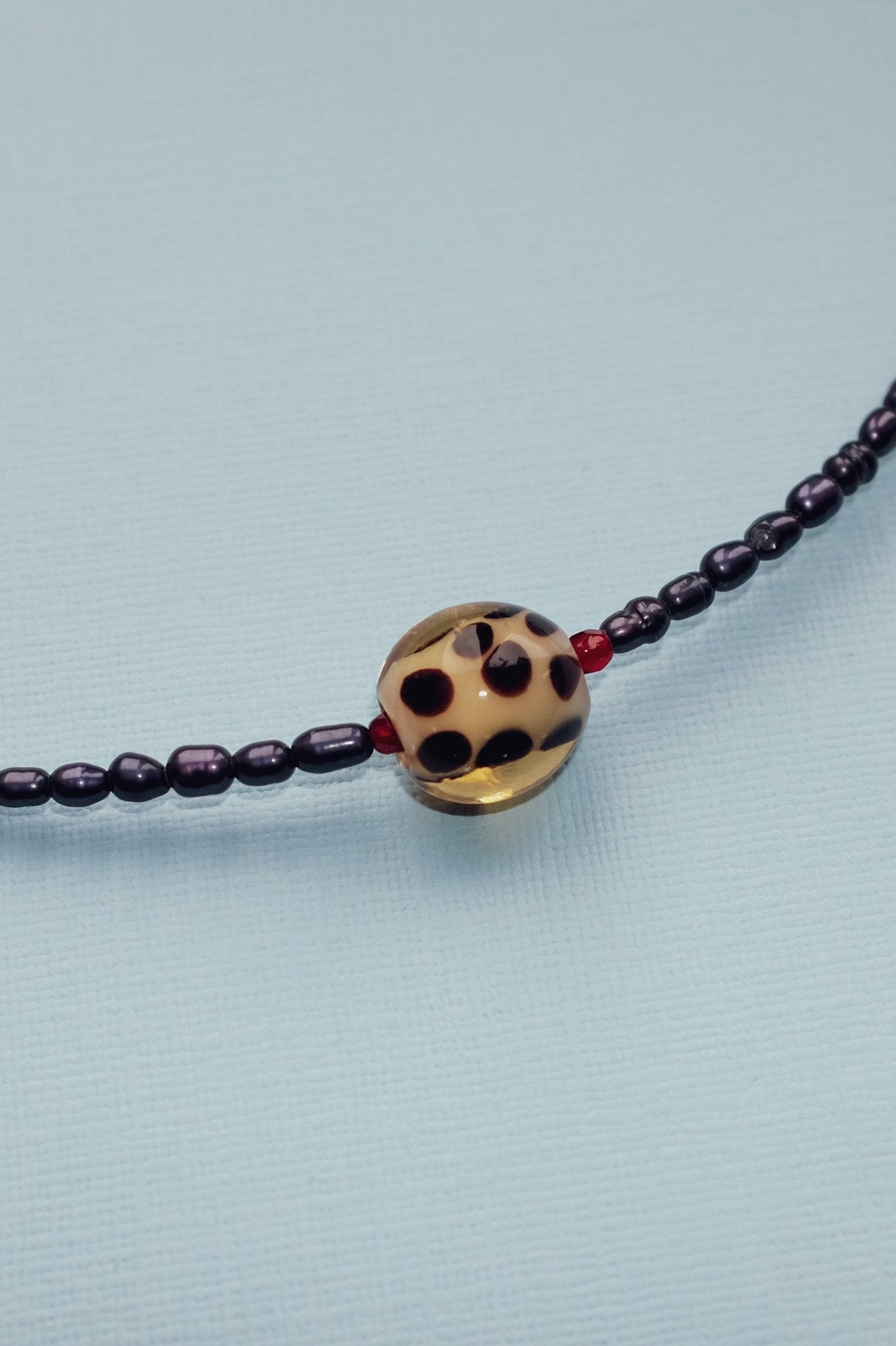 Leopard bead Necklace - blóma!Navy Pearlblóma!NecklaceNavy Pearl